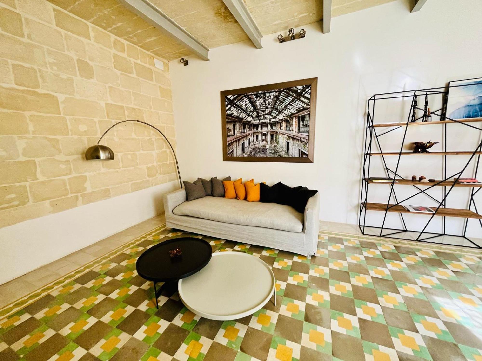 Cozy Charming Apartment In Old Bakery Street Valletta Exterior foto