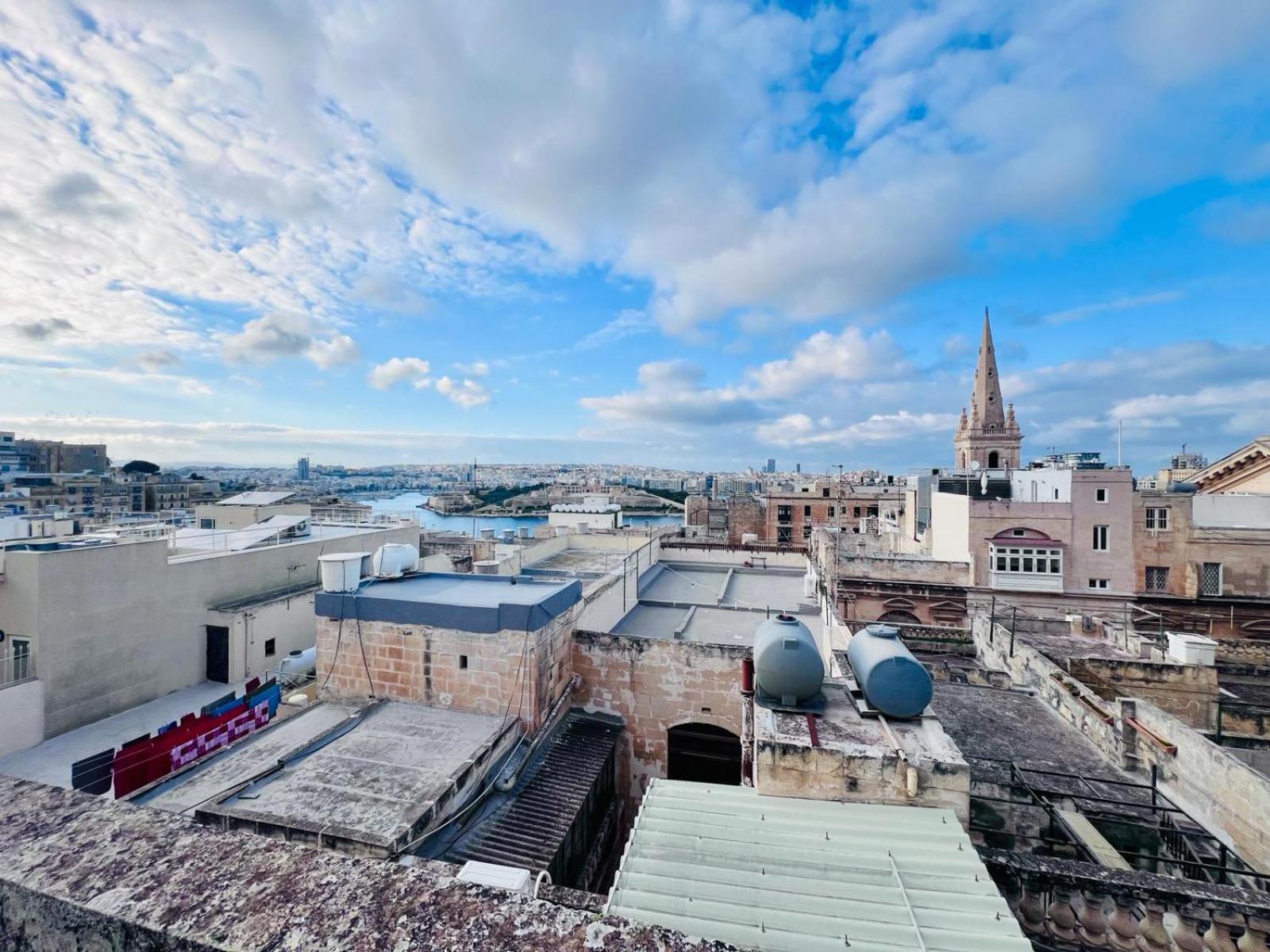 Cozy Charming Apartment In Old Bakery Street Valletta Exterior foto